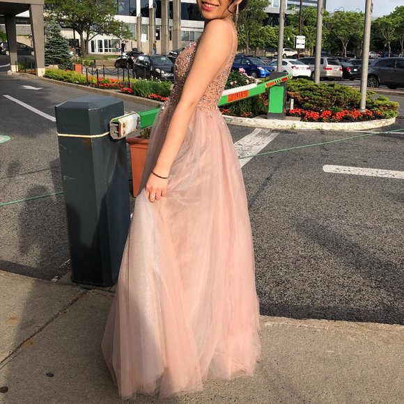 Prom Dress - Picture 1 of 5